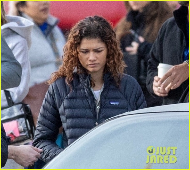'Euphoria' Season 3 Set Photos - Zendaya Films Solo Scenes for Hit