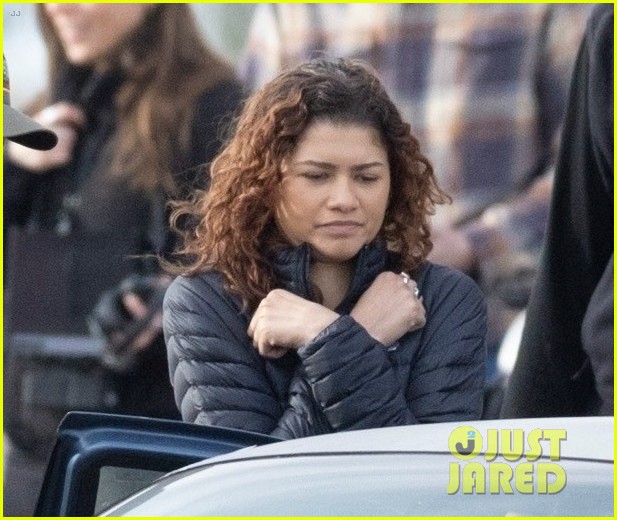 'Euphoria' Season 3 Set Photos - Zendaya Films Solo Scenes for Hit