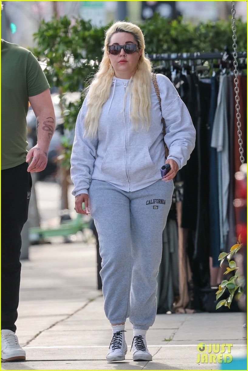 Amanda Bynes Steps Out With a Friend After Joining OnlyFans, Reveals