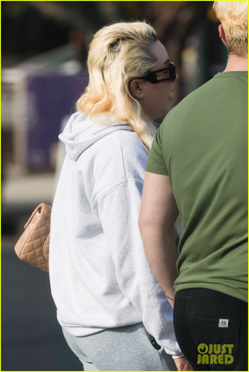 Amanda Bynes Steps Out With a Friend After Joining OnlyFans, Reveals