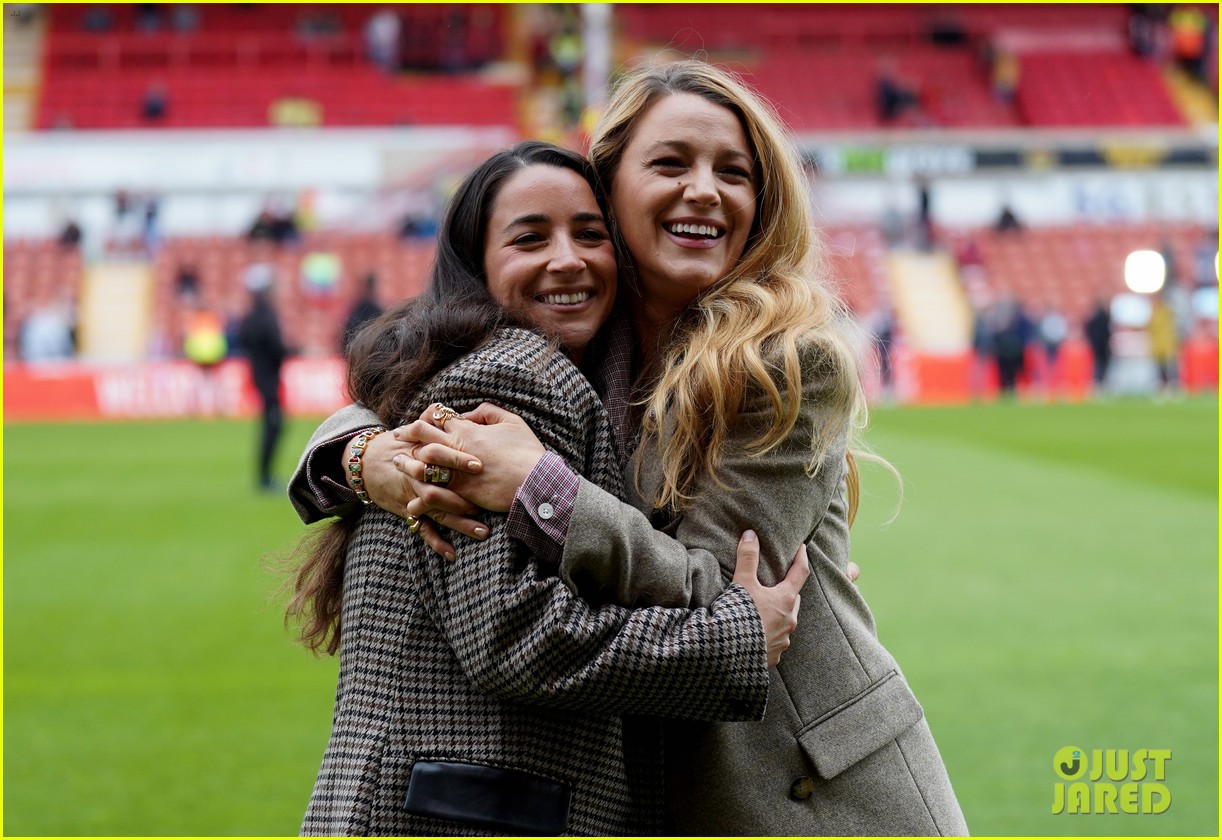 Blake Lively & Aly Raisman Join Ryan Reynolds & Rob McElhenney at