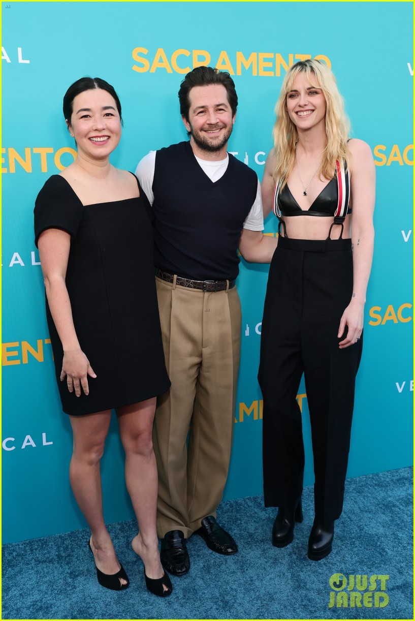 kristen stewart sacramento premiere 035144090