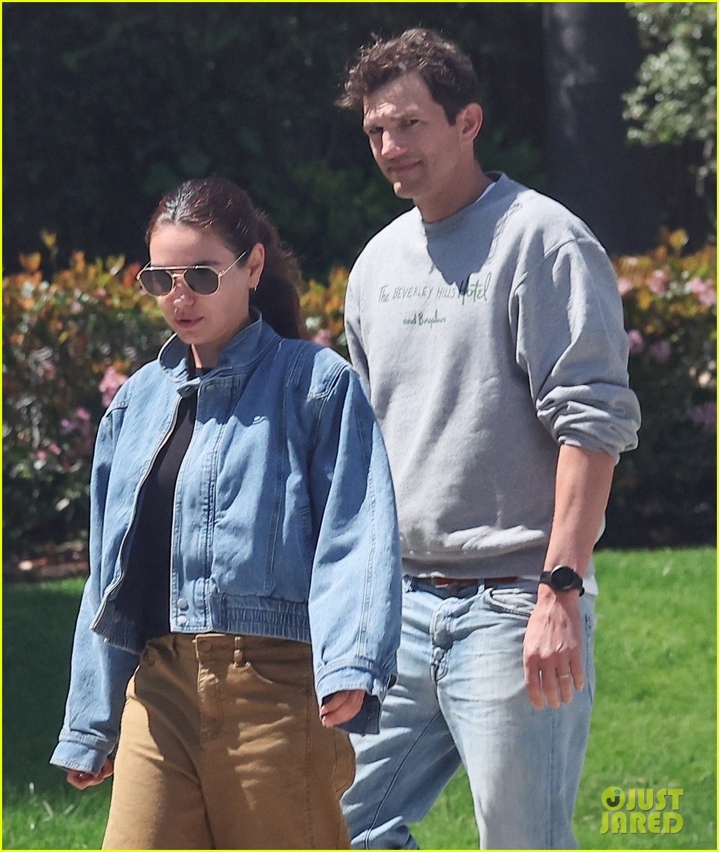 Ashton Kutcher Steps Out in Beverly Hills with Wife Mila Kunis After He