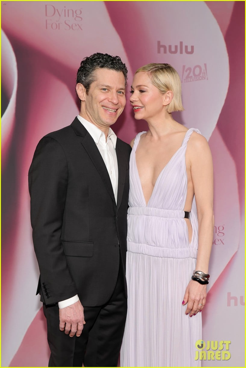 Michelle Williams Gets Support from Husband Thomas Kail \u0026 Longtime BFF Busy  Philipps at 'Dying for Sex' Premiere: Photo 5142574 | Ben Shattuck, Busy  Philipps, David Rasche, Esco Jouley, Jay Duplass, Jenny, image size:817x1222