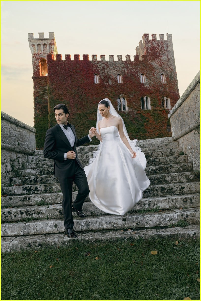 Former Disney Star Blake Michael & New Wife Ariel Mullen Just Revealed(00)