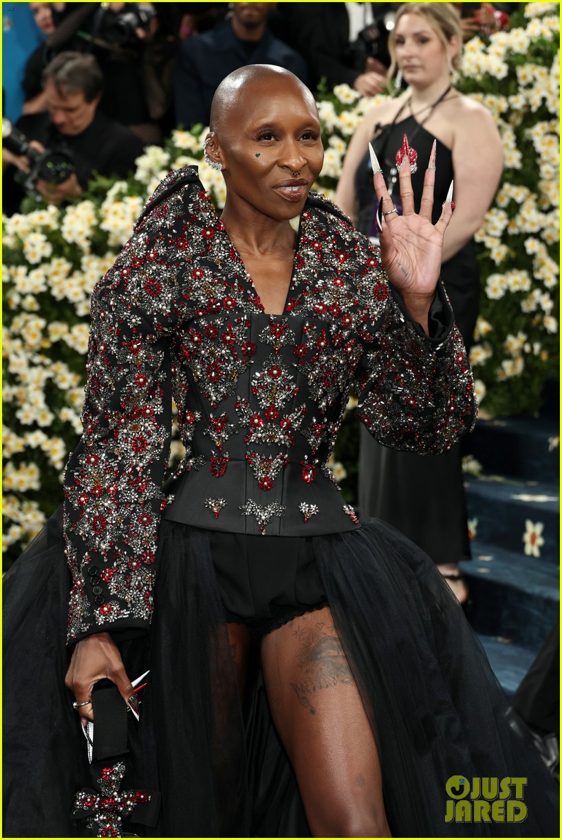 Cynthia Erivo's Met Gala 2025 Nails Took 2 Days to Complete! Photo(02)