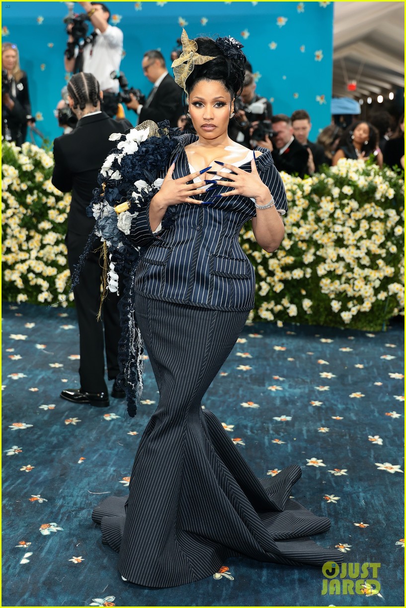 Nicki Minaj is a Beauty in Thom Browne at Met Gala 2025 Photo 5153897