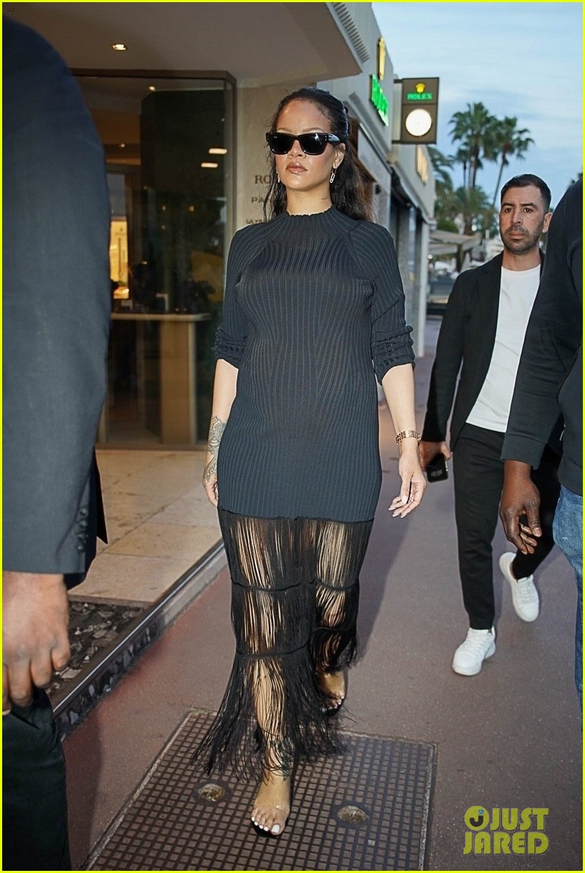 Pregnant Rihanna Wears BumpHugging Black Dress While Shopping in