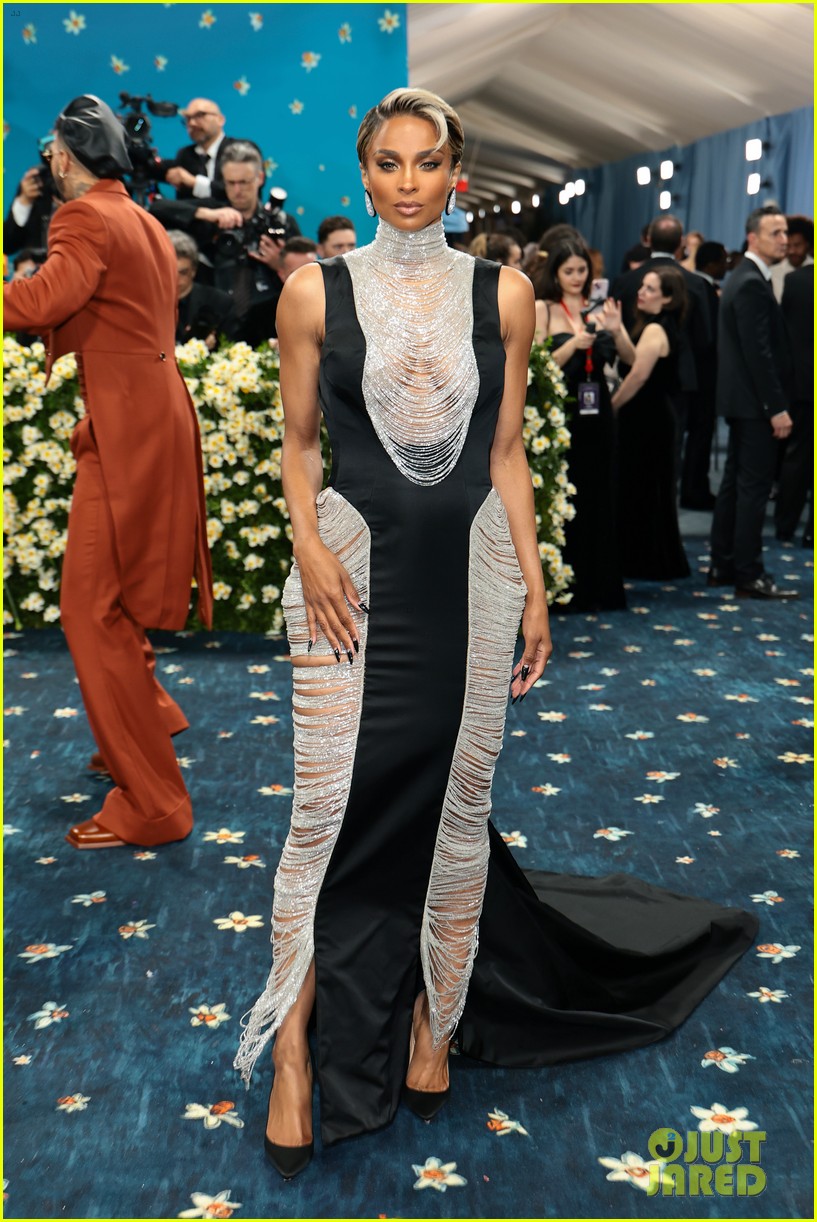 Met Gala 2025 Rihanna & Ciara Finally Reunite, Over 14 Years After