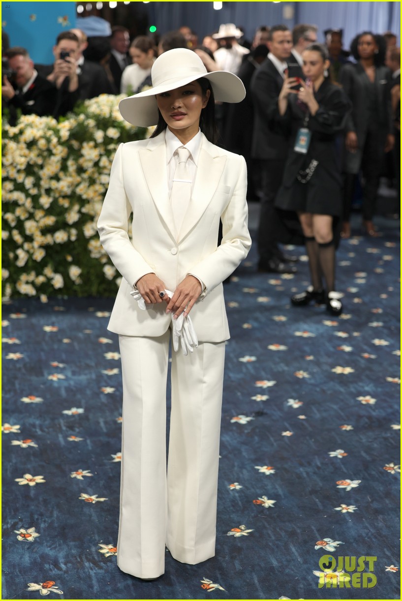 Zendaya & Anna Sawai Accidentally Twinned in Nearly Identical Outfits