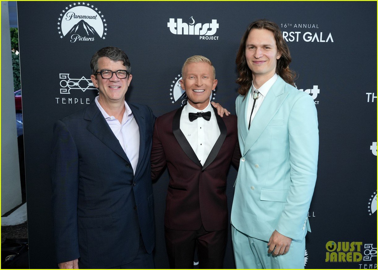 Ansel Elgort & Nat Wolff Reunite to Present 'Fault In Our Stars' Author