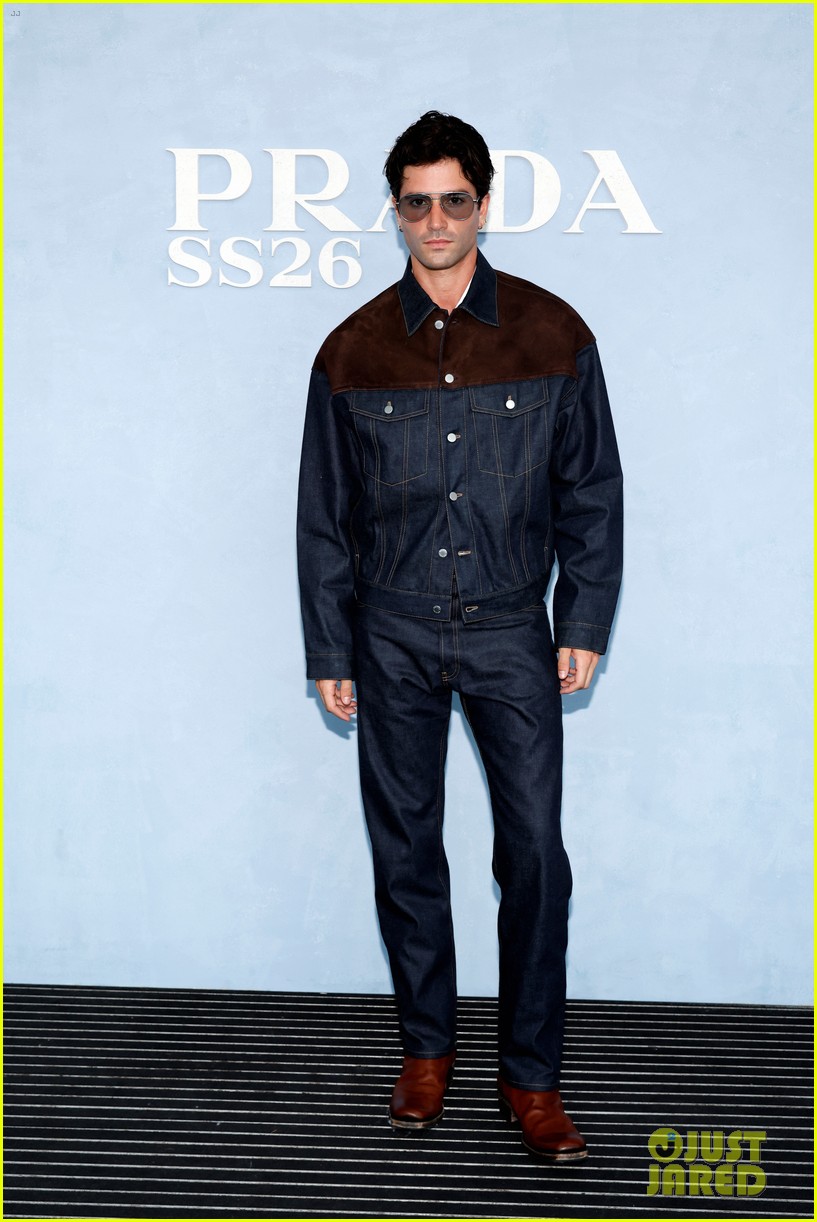 Benedict Cumberbatch, Archie Madekwe & Benito Skinner Sit Front Row at ...