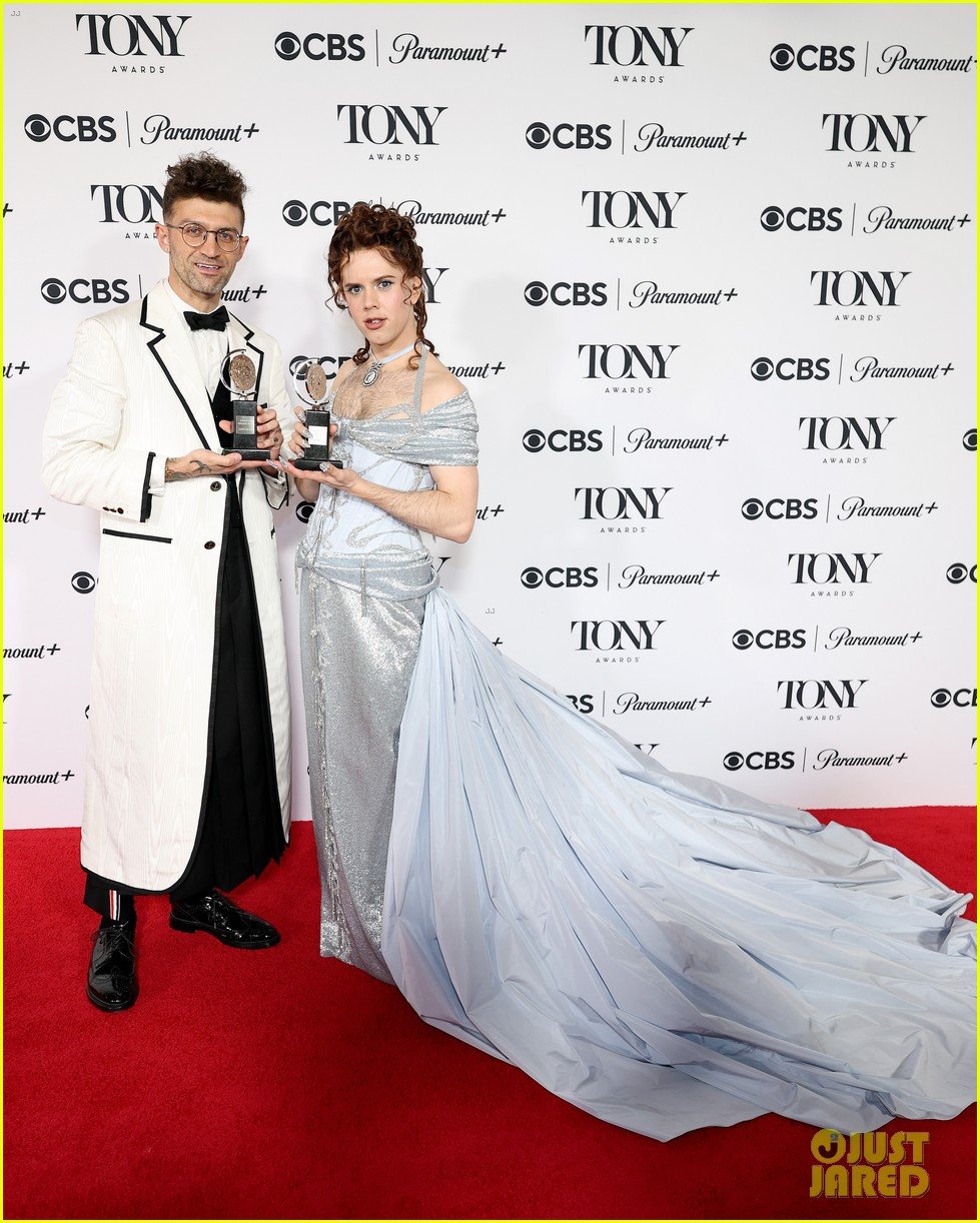 Oh, Mary's Cole Escola Wins Best Actor at Tony Awards 2025,