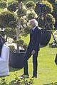 larry david hailee steinfeld wedding guest 05