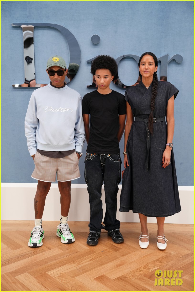 Dior Fashion Show in Paris See All the Stars in Attendance! Photo