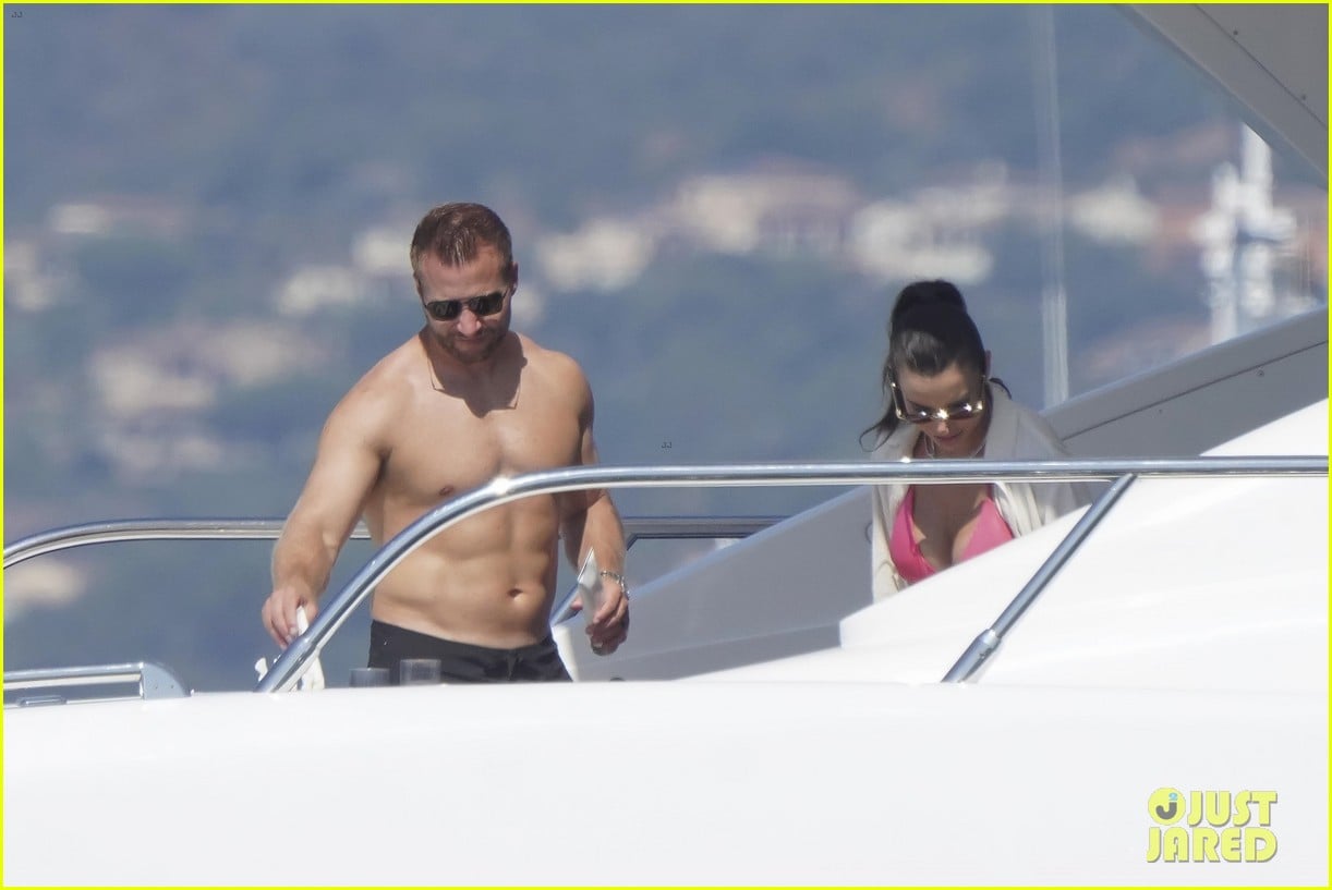 NFL Coach Sean McVay Bares Ripped Body While Going Shirtless in France