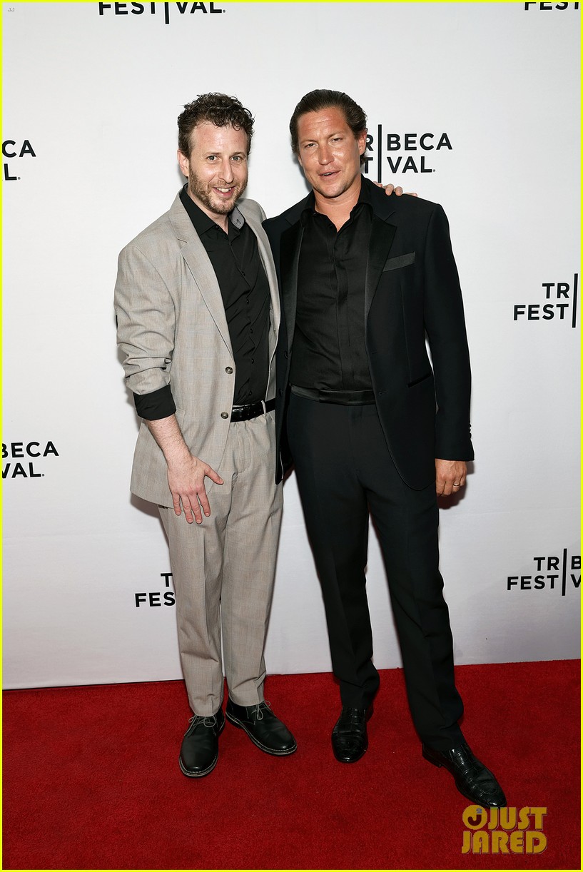 Paris Hilton Joins 'The Trainer' Co-Stars Vito Schnabel & Julia