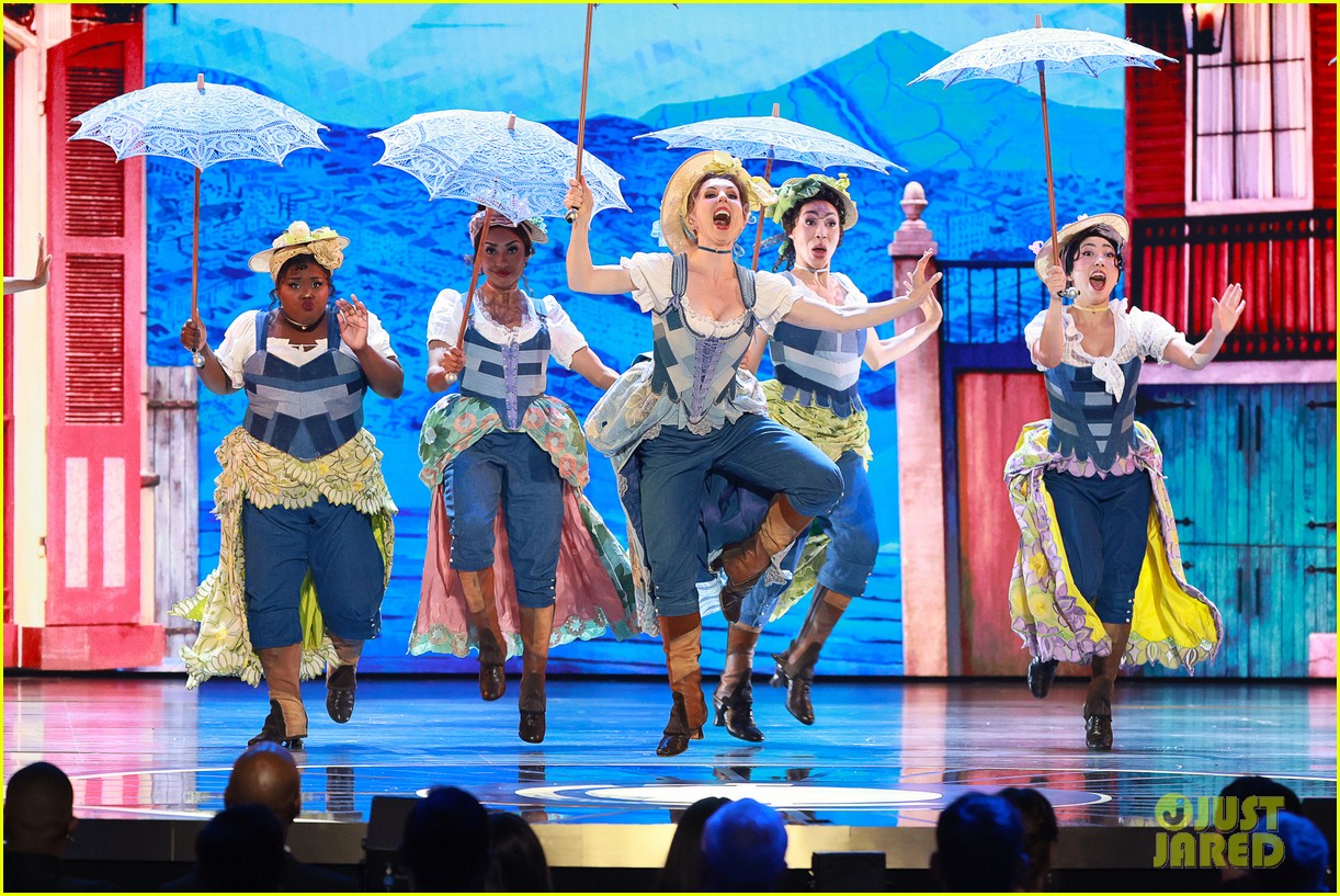 Jinkx Monsoon, David Hyde Pierce, Ramin Karimloo & More Perform