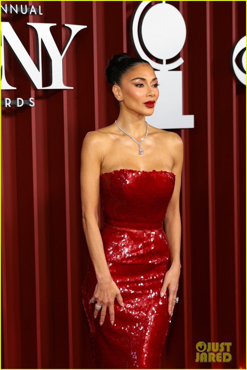 Sunset Blvd's Nicole Scherzinger & Tom Francis Wow on Tony Awards 2025