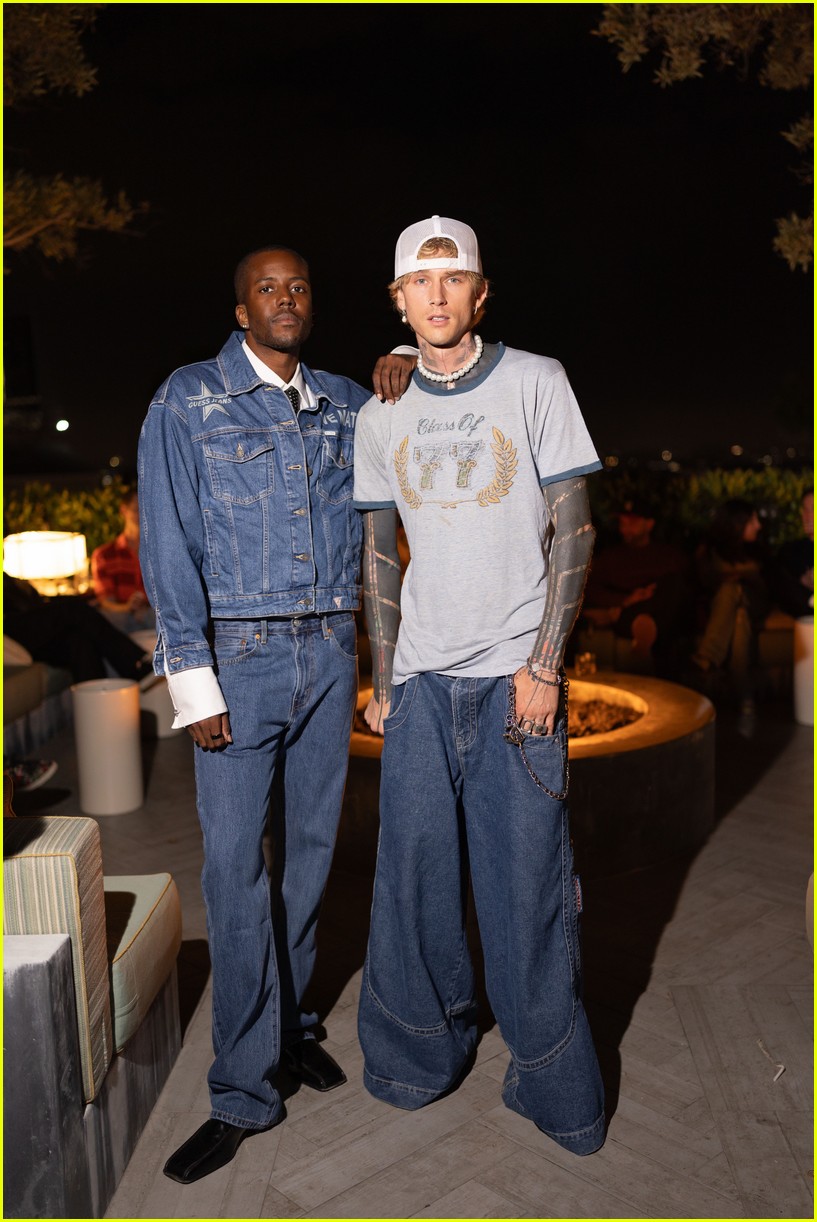 Rita Ora, Alexander Skarsgard, Jessica Simpson, \u0026 More Show Support for We  Matter's Mental Health Dinner: Photo 5167650 | Alexander Skarsgard, Anya  Taylor Joy, Caylee Cowan, Chelsea Lazkani, Chris Rock, Evan Ross,, image size:817x1222