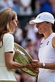 iga swiatek wins wimbledon trophy ceremony 02