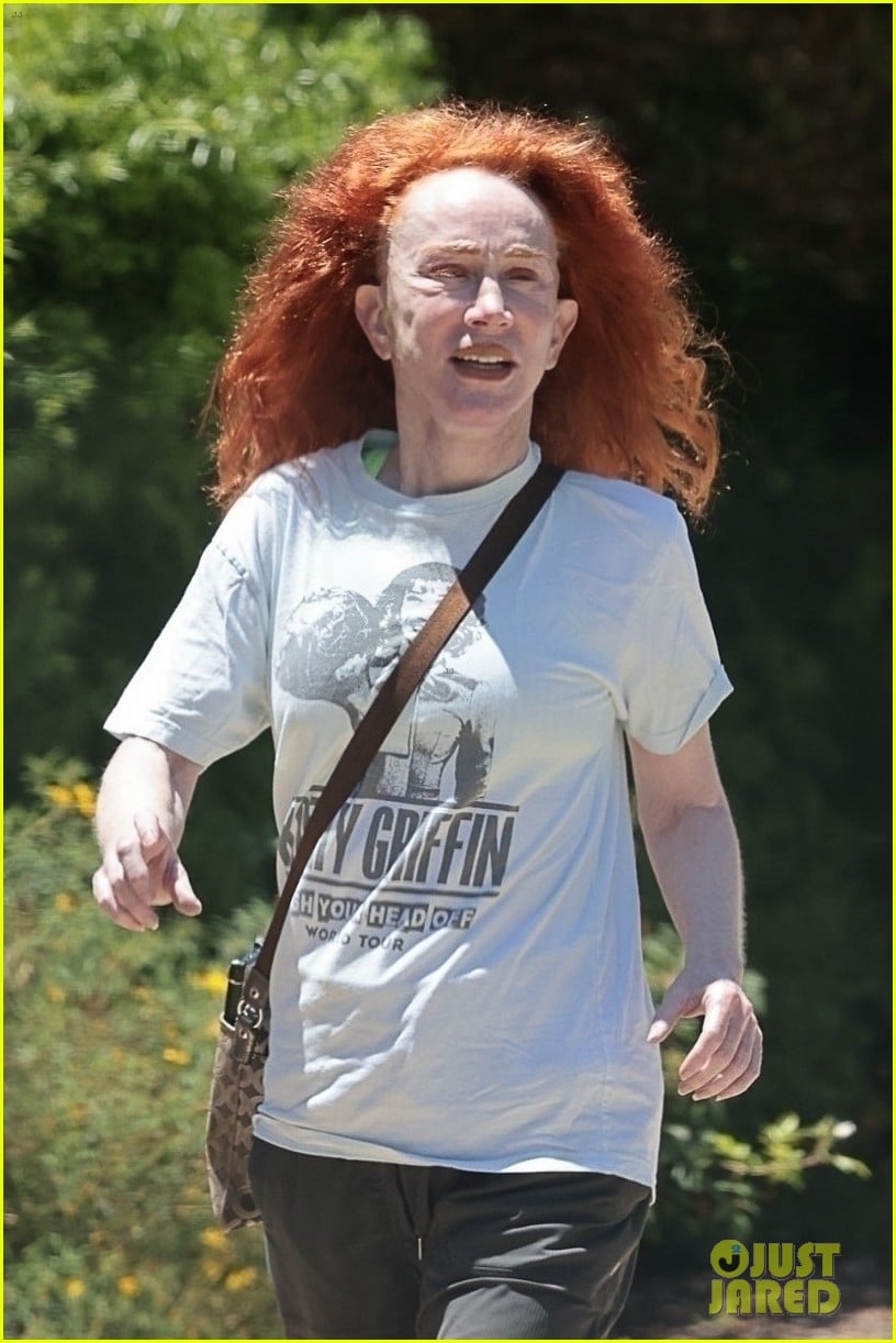 kathy griffin makeup free on walk 025179231