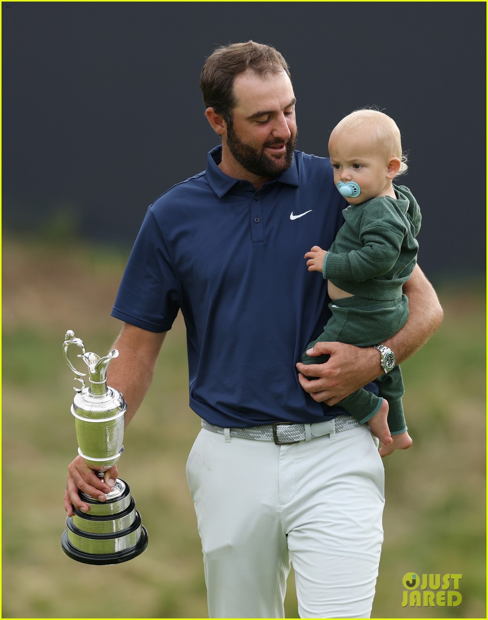 Scottie Scheffler's Son Steals the Show in Adorable Photos(02)