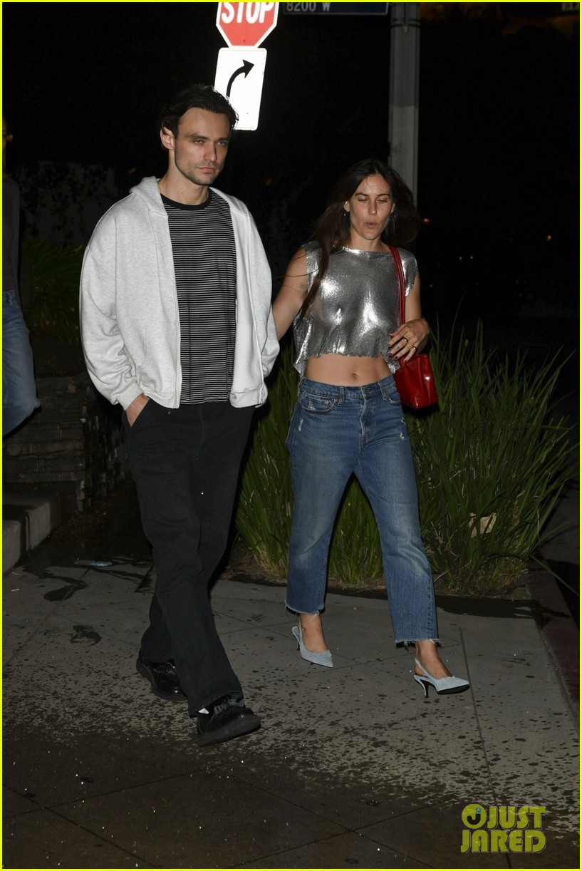 Thomas Doherty Spotted Walking ArminArm with Demi Moore's Daughter