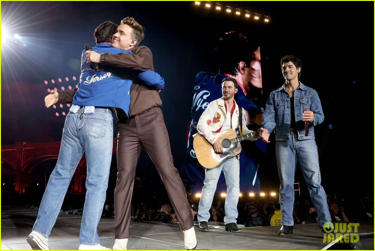 Jonas Brothers' 'JONAS20: Greetings From Your Hometown Tour' 2025 ...