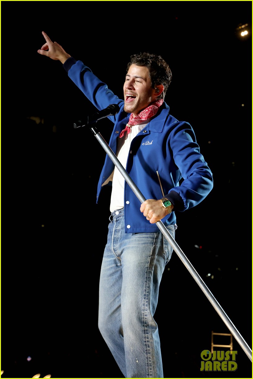 Jonas Brothers' 'JONAS20 Greetings From Your Hometown Tour' 2025(02)