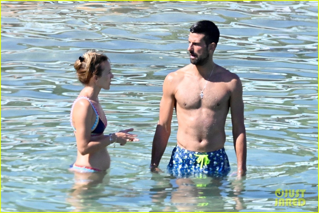 Novak Djokovic & Wife Jelena Pack on the PDA During Beach Day in Mykonos!:  Photo 5187476 | Bikini, Jelena Djokovic, Novak Djokovic, Shirtless Photos |  Just Jared: Entertainment News