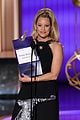 elizabeth banks emmy awards 03