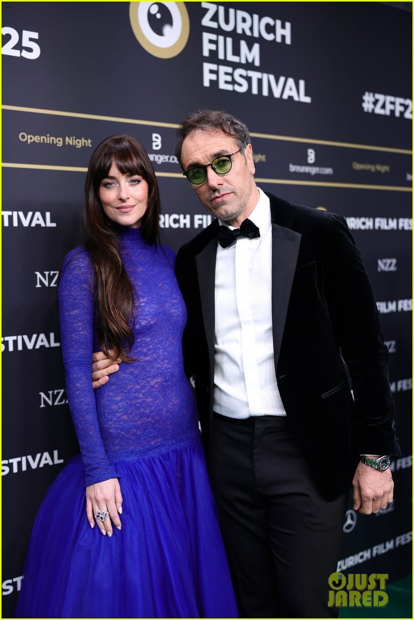 Dakota Johnson Continues Her Sheer Dress Trend with Gorgeous Gucci Gown ...