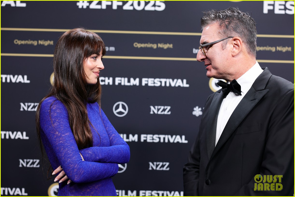 Dakota Johnson Continues Her Sheer Dress Trend with Gorgeous Gucci Gown ...