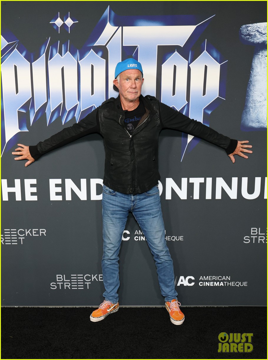 Jamie Lee Curtis & Husband Christopher Guest Make Rare Red Carpet(01)