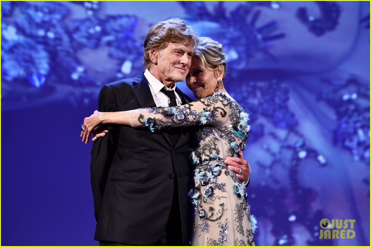 Jane Fonda Reacts to Frequent Collaborator Robert Redford's Death Read