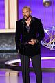 jesse williams presents without eric dane emmys 04