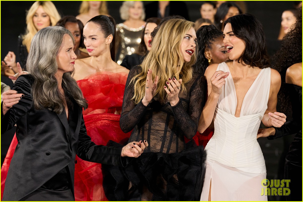 Kendall Jenner, Anitta, Viola Davis, & So Many More Walk L'Oreal Paris