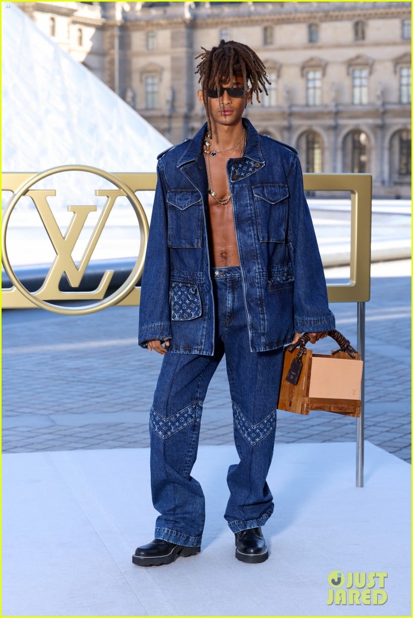 louis-vuitton-paris-fashion-week-show-2025-10.jpg
