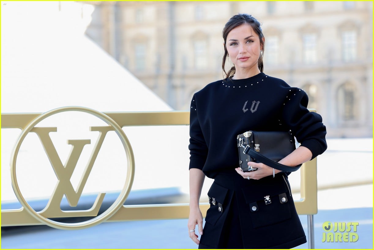 louis-vuitton-paris-fashion-week-show-2025-27.jpg