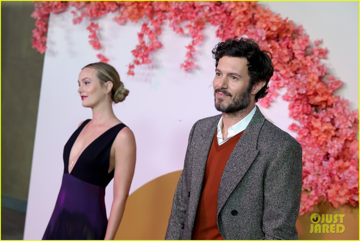 'Nobody Wants This' Star Justine Lupe Says Watching Adam Brody(01)