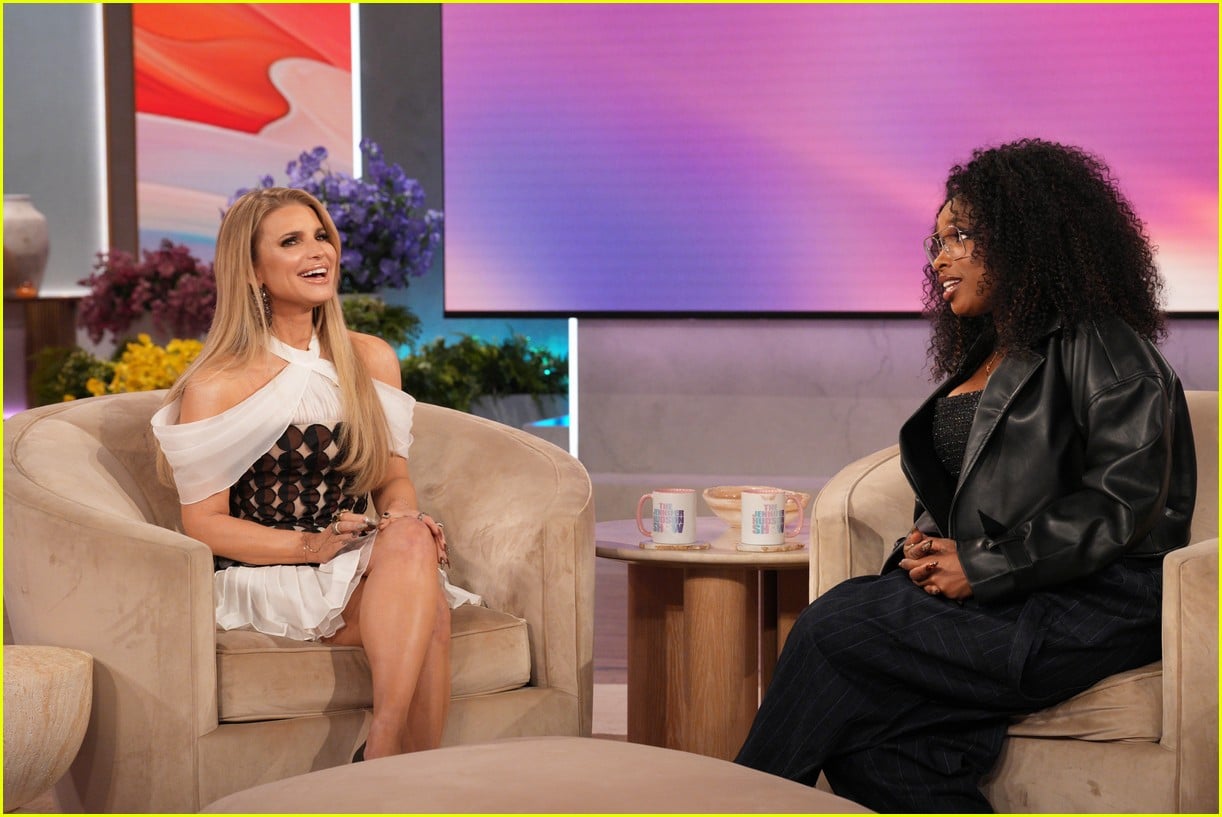 Jessica Simpson Talks Musical Comeback After 17 Years, Possible Collab