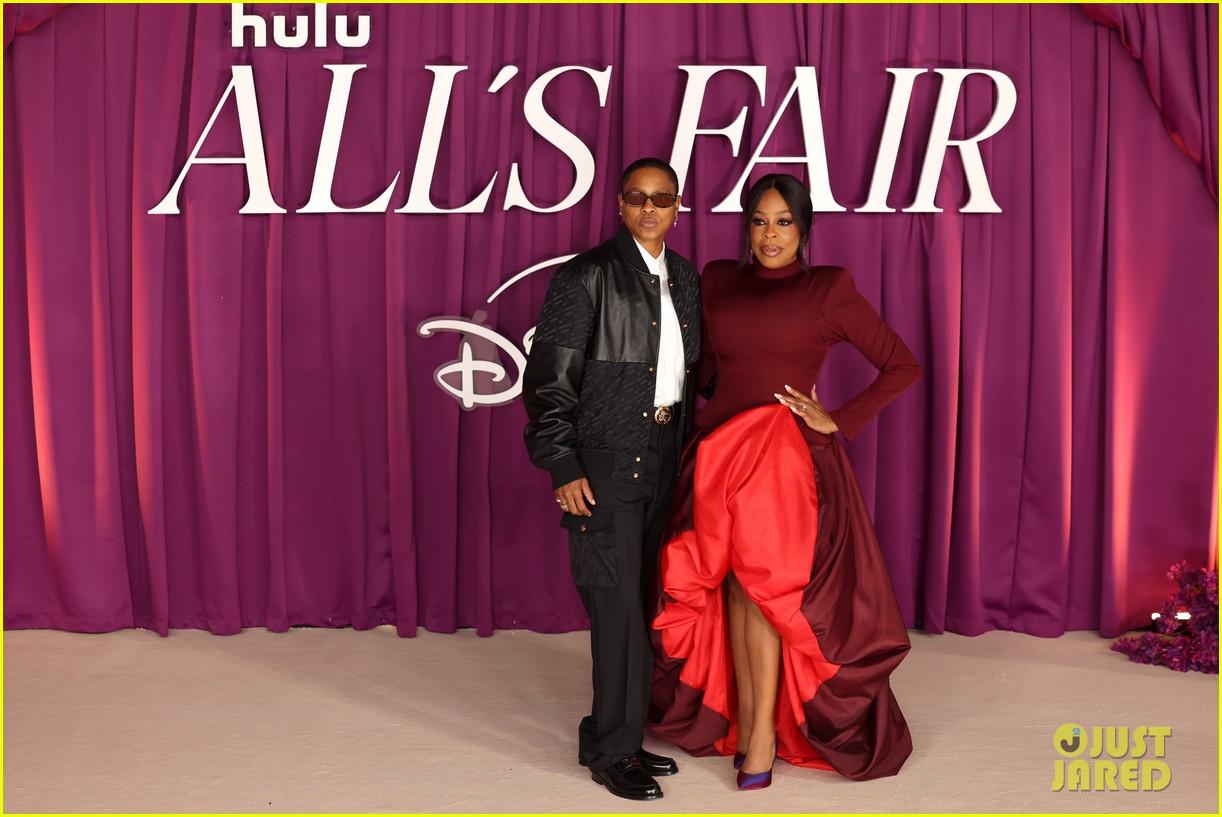Kim Kardashian & Teyana Taylor Wear Matching Looks at 'All's Fair(01)