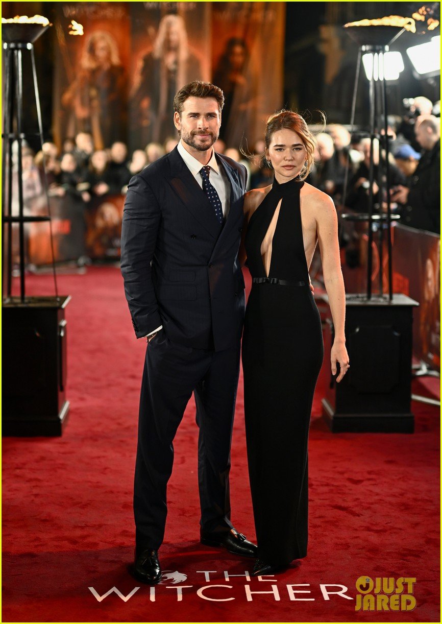 liam-hemsworth-the-witcher-season-4-premiere-in-london-10.jpg