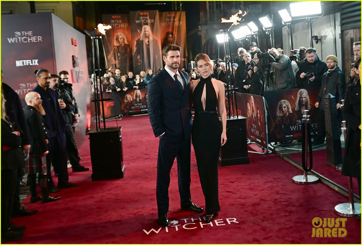 liam-hemsworth-the-witcher-season-4-premiere-in-london-32.jpg