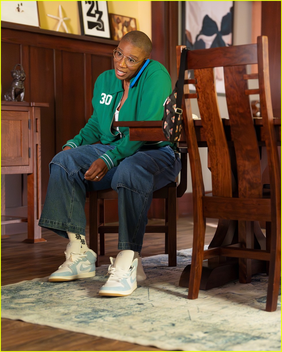 When Is 9 1 1 On Tonight Family History Episode Details Photos when-is-9-1-1-on-tonight-family-history-episode-details-photos