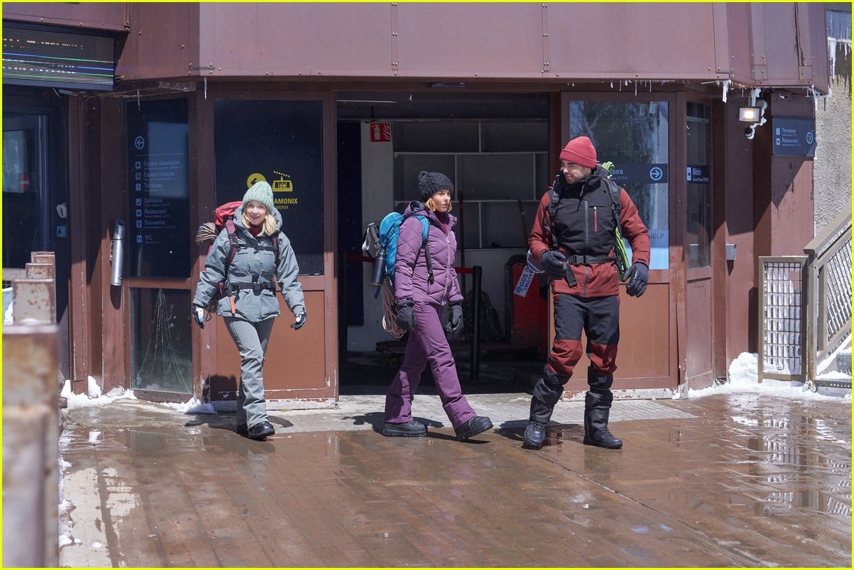 Ashley Williams & Laci J. Mailey Play Sisters in Hallmark's New