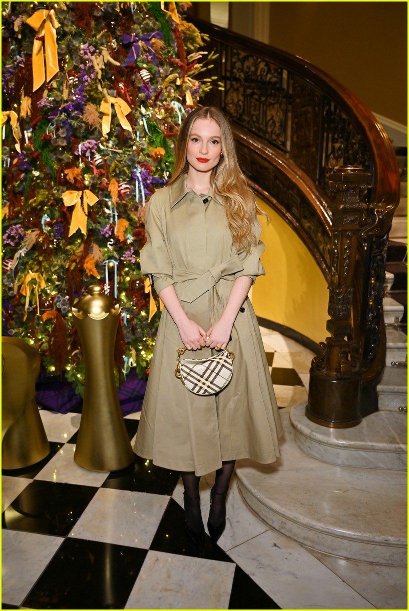 Burberry Kicks Off Holiday Season with Star-Studded London Event