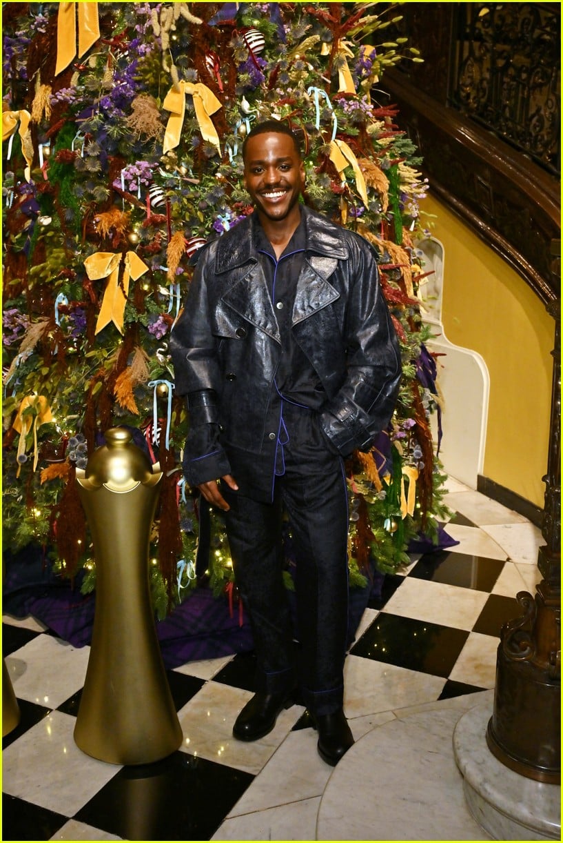 Burberry Kicks Off Holiday Season with Star-Studded London Event