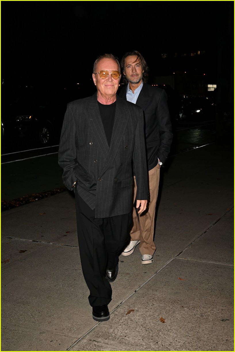 anna-wintour-isha-ambani-host-star-studded-cfda-vogue-fashion-fund